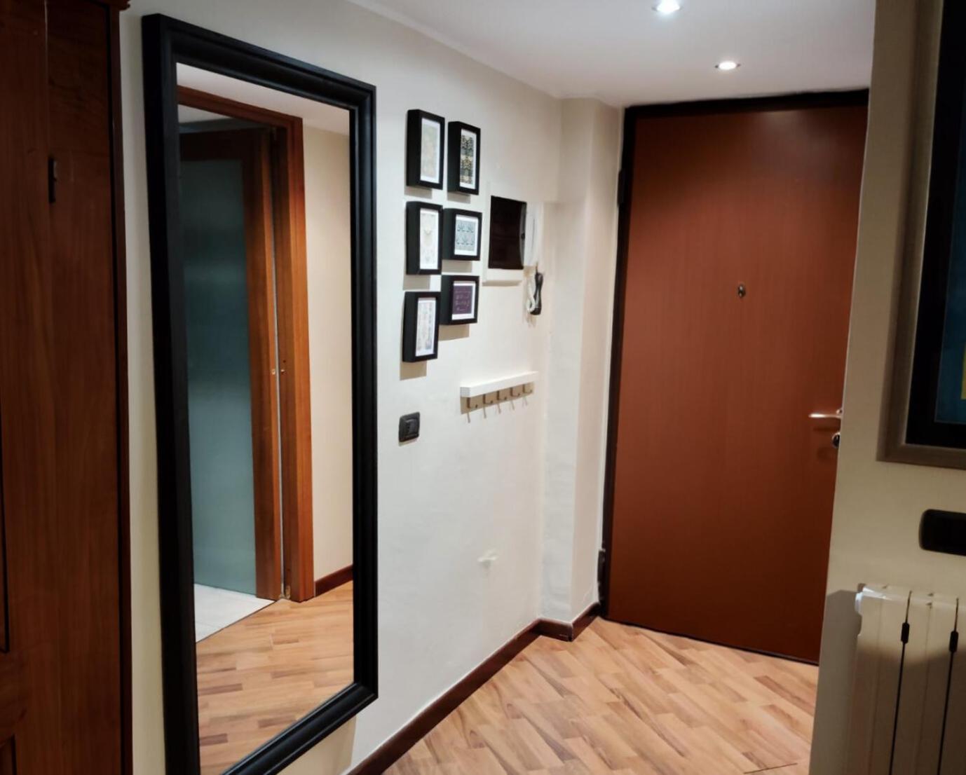 Vfh Stylish Boutique Apartment-City Center Milano Eksteriør bilde